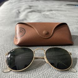 Ray-Bans Sun glasses 