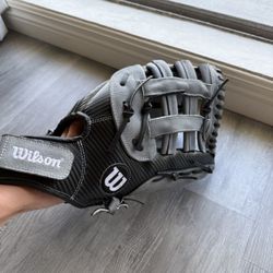 Wilson A360 15” Slowpitch Softball Glove