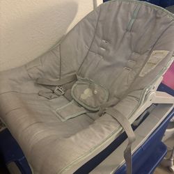 Baby Swing/Baby Bassinet/Bouncer