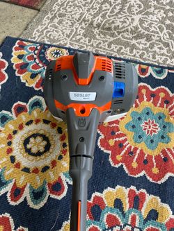 New never used Husqvarna 525LST STRAIGHT SHAFT string trimmer weed trimmer