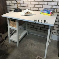 🎀🎀 BRAND NEW Lamar 💥 Mirimyn Antique White Home Office Small Desk 💥 Store Sale 