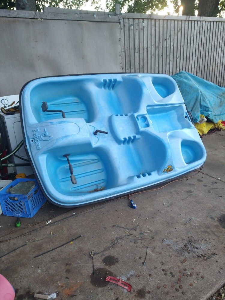 Four Person Paddle Boat