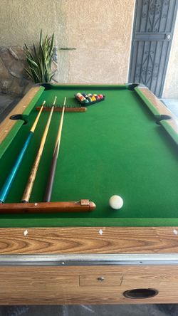 Valley pool table