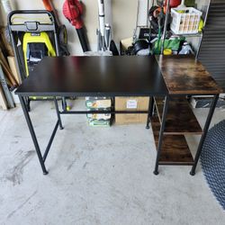 Small Computer Desk