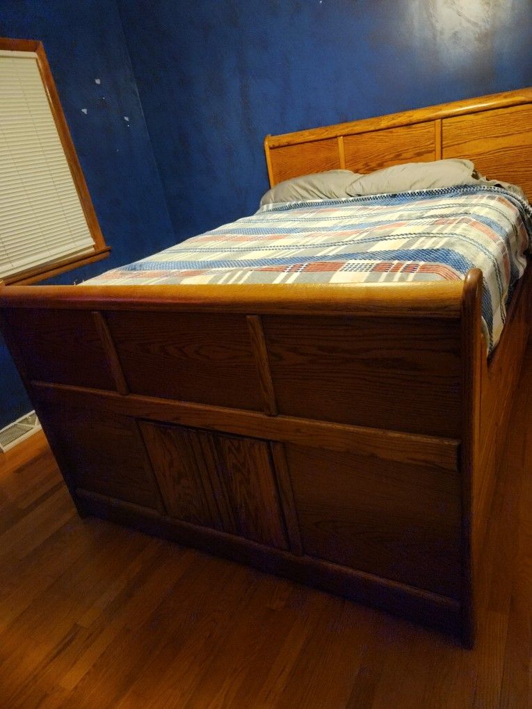 Queen Storage Bed for Sale in Ottawa, IL OfferUp