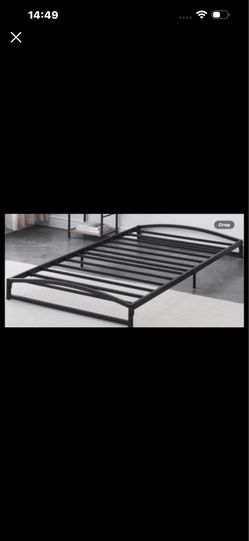Black Metal Bed Frame (Twin)