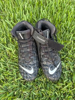 Nike football cleats size 12 men’s