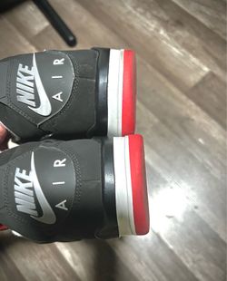 Jordan 4 Bred (2019)