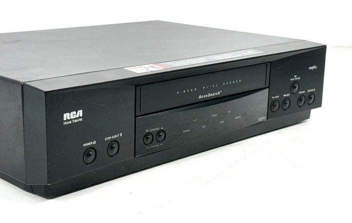RCA Accusearch 4 Head Hi Fi Stereo Video Cassette Recorder
