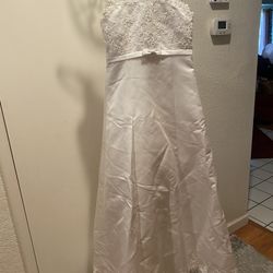 Can Be Used For Wedding Or Catisism  Or Just Formal Dress 