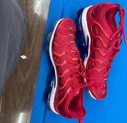 Vapor max red