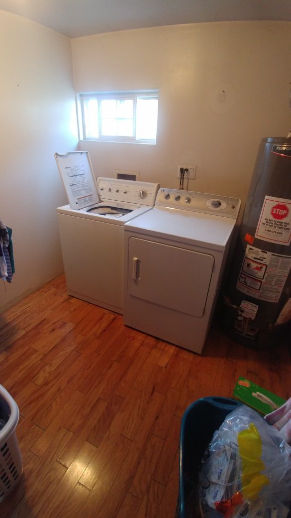 Kenmore washer/GE Gas Dryer