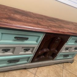 Repurposed Dresser And Night Stands 