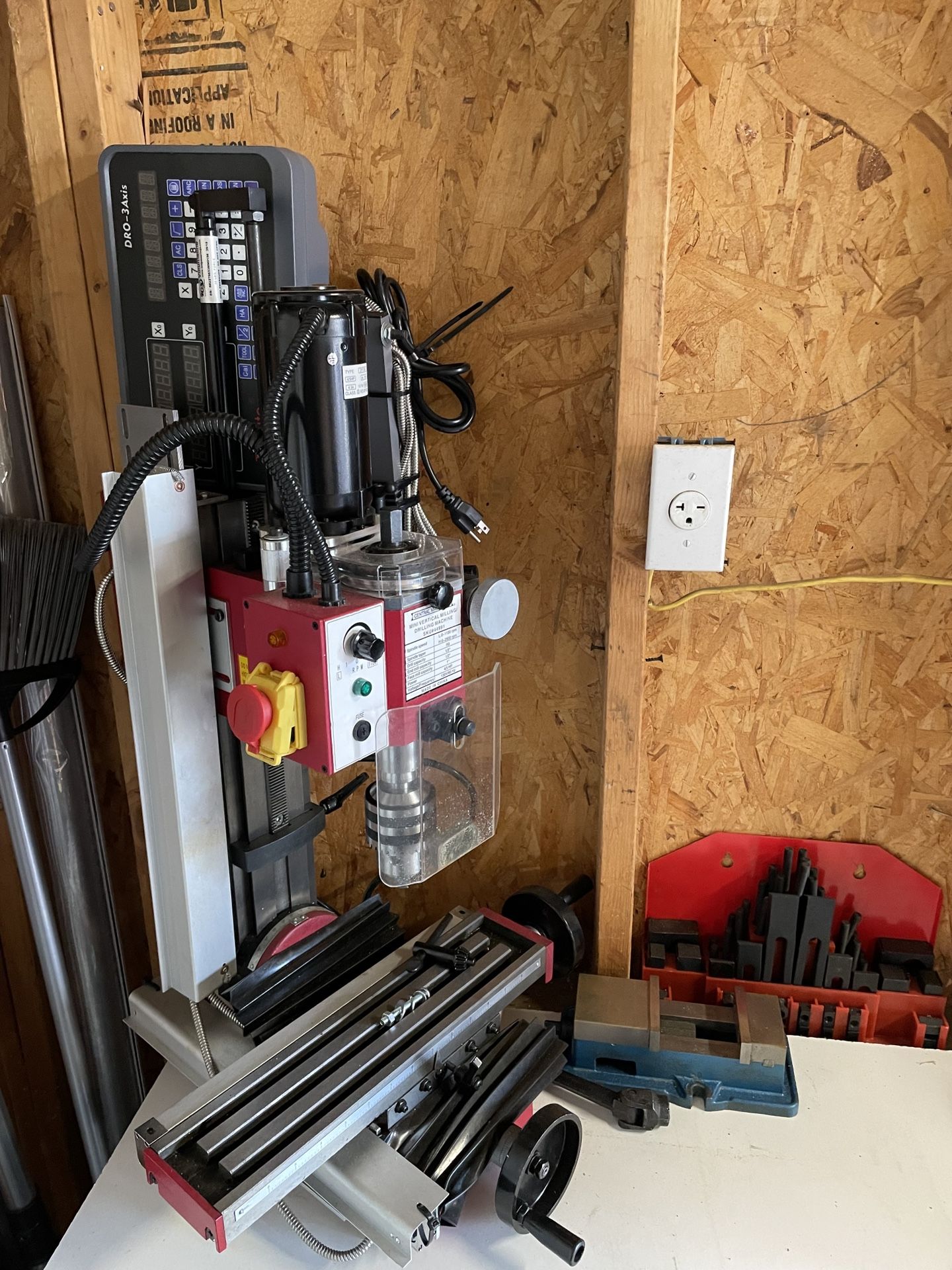 Milling Machine (Harbor Freight Model 44991) with accessories and upgrades