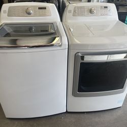 Kenmore Washer And Kenmore Eléctric Dryer 