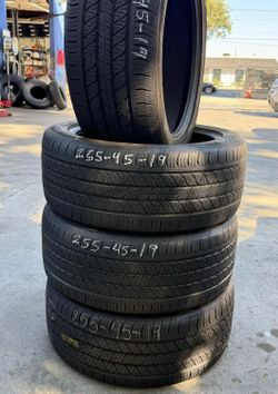 Used tires 255/45R19