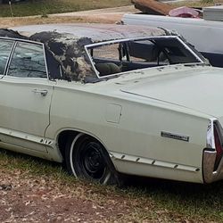 1967 Mercury Parklane Body . Was Driven From 67 To 74 Then Engine Fire And Parked Ever Since. Excellent Straight Lines! Would Make A Nice Restoration