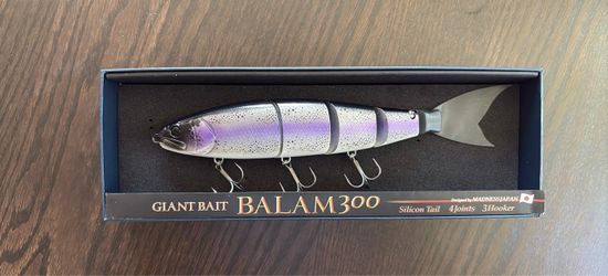 Japanese Giant Bait Balam 300