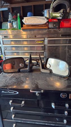 Original oem Chevy 2500 hd mirrors