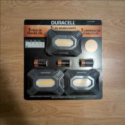 LED Work lights 3 New 600 Lumen Duracell with batteries Flashlight