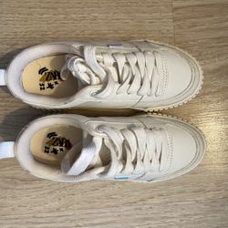Zara Kids Sneakers Size 32( New)