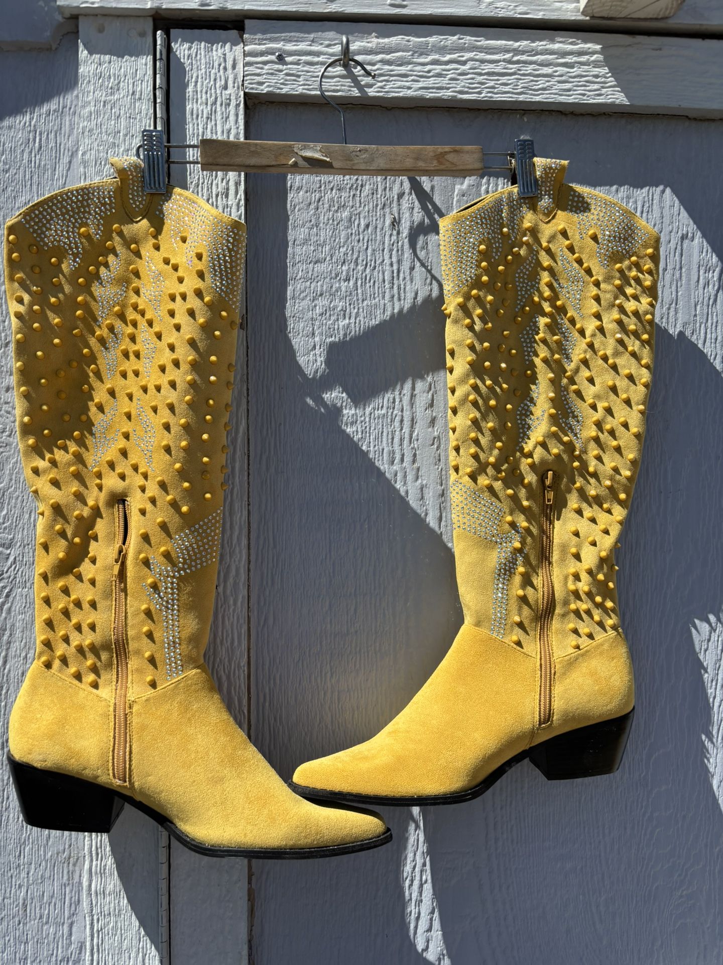 Nasty Gal Yellow Faux Suede Knee High Stud and Rhinestone Western Boots 10