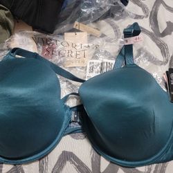 NWT Victoria's Secret Adaptive Lightly Lined Front-Close Full Coverage Bra