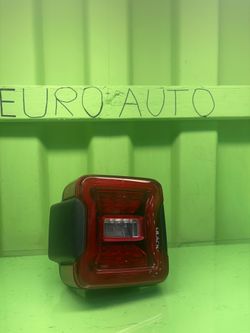 2018 2019 2020 2021 2022 2023 2024 Jeep Wrangler Left Driver Side Tail Light OEM