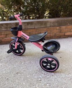 Kriddo bike / tricycle with detachable pedals