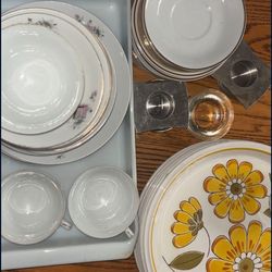 Pickup Today 50 piece set plates and cups