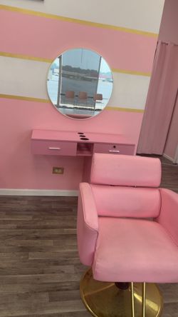 Salon Station