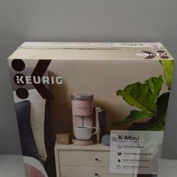 Keurig K-Mini-  New!  Dusty Rose! Comes With 2 Glass Mugs