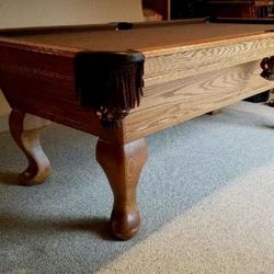 Pool Table ( Free Delivery & Set Up ) 