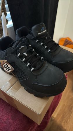 Work shoes
