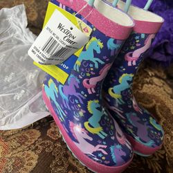 Girls Rain Boots Size 9/10 Brand New