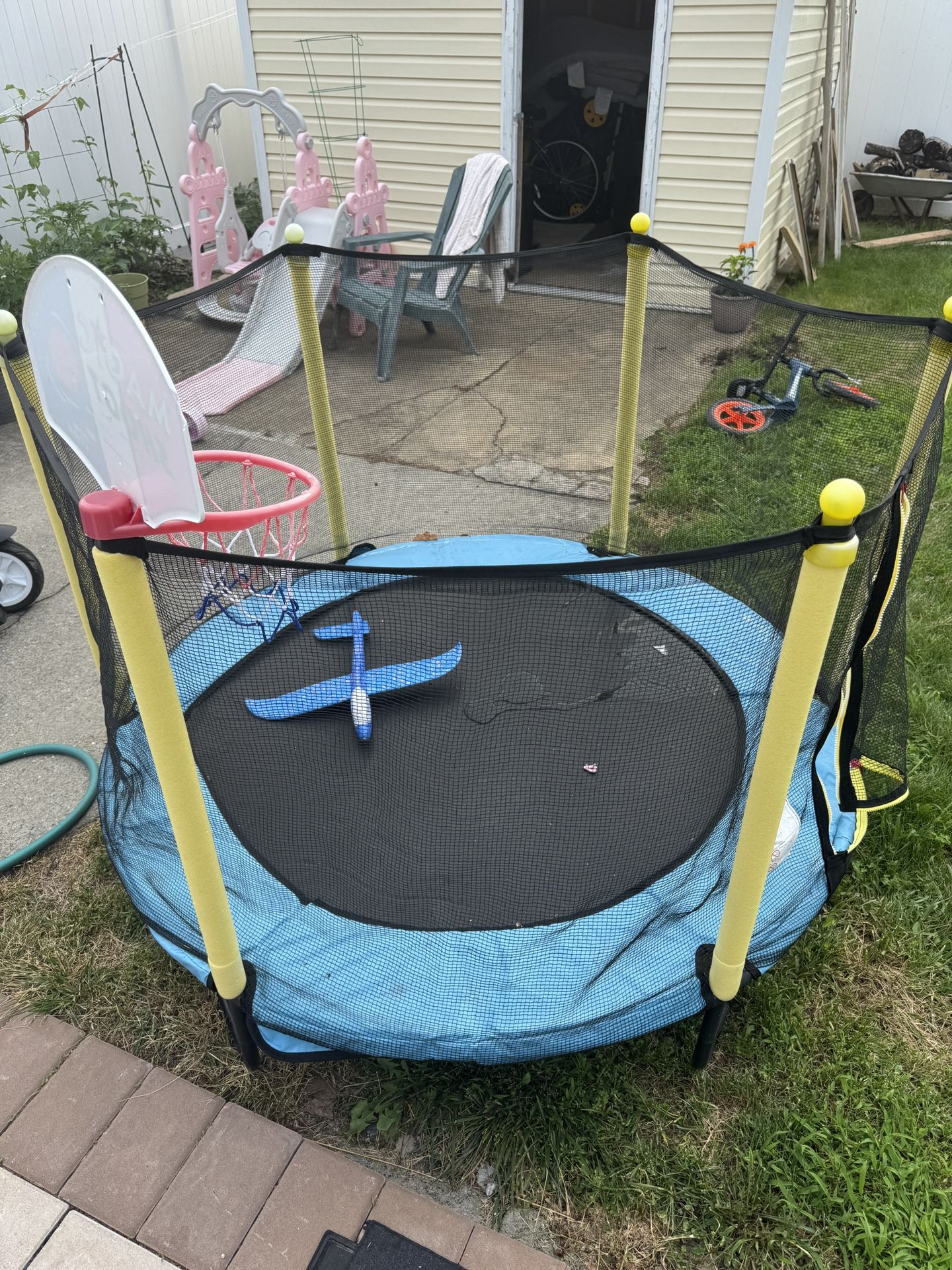 Trampoline