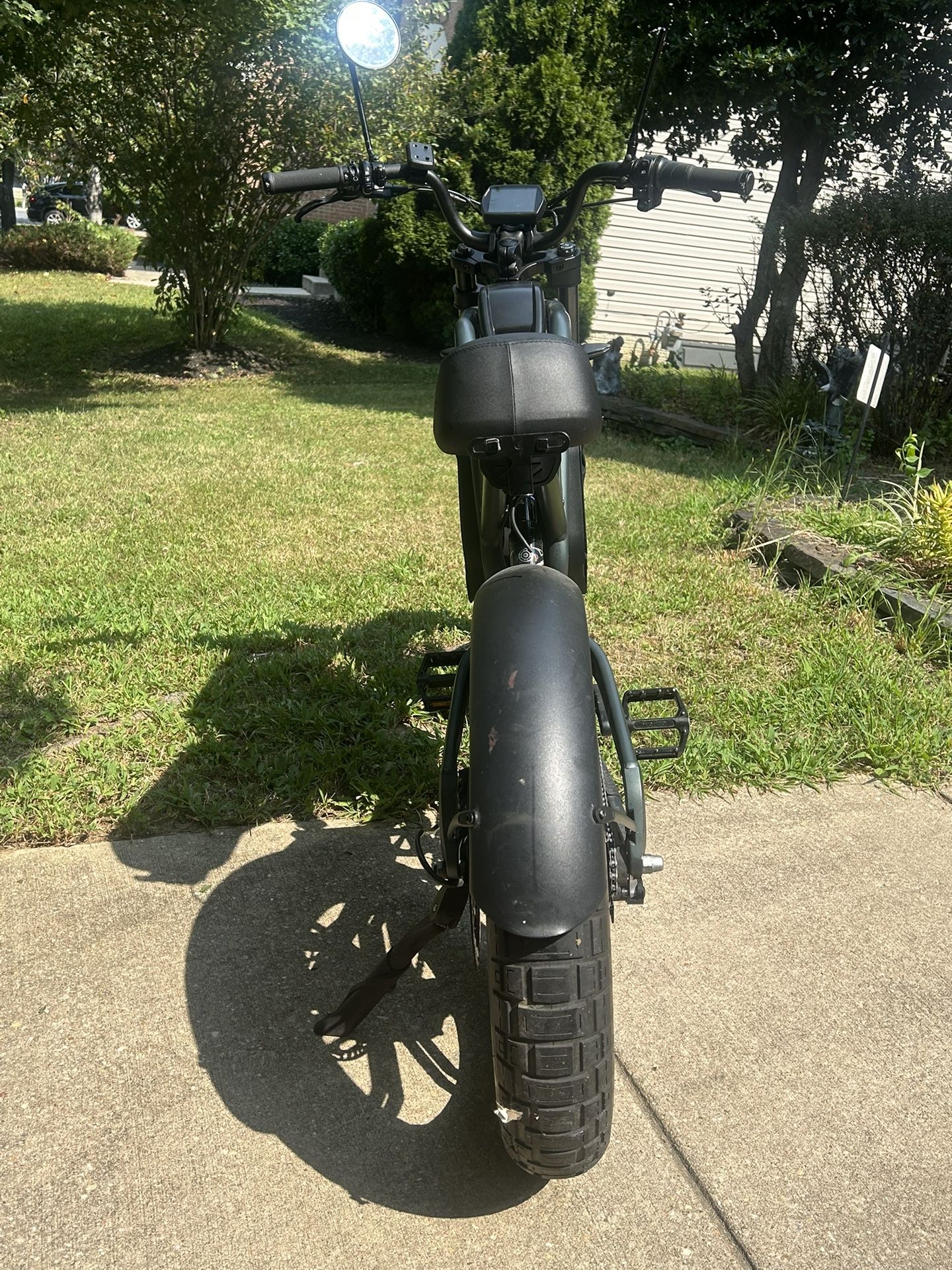 Urban Moped Style E-bike