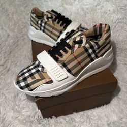 Burberry Shoes