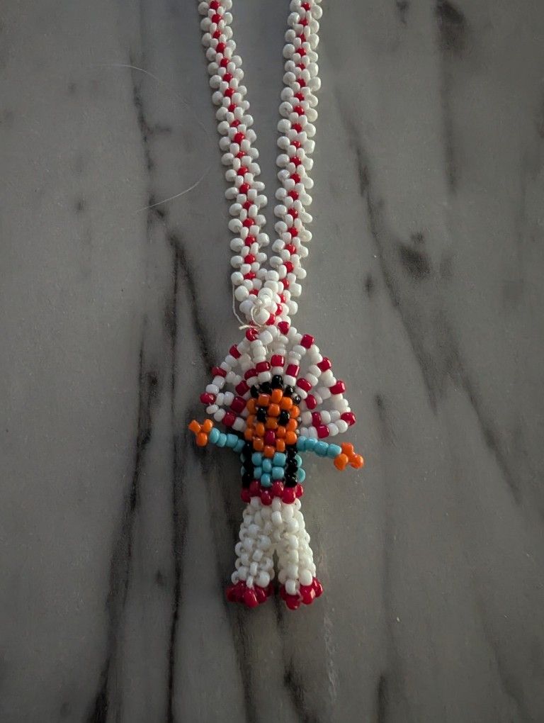 NATIVE AMERICAN SEED BEADED 3D FIGURAL NECKLACE