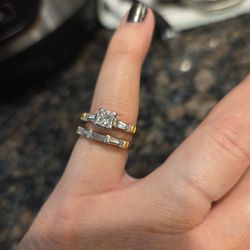 Platinum Wedding Ring Set With 18K Gold Accents
