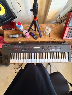 Yamaha MX-61
