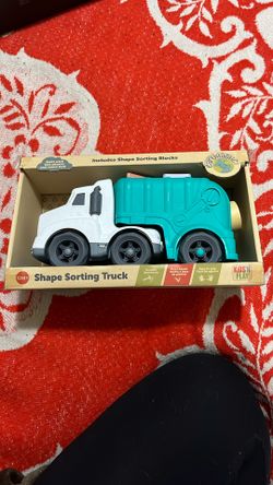 include shape sorting blocks toy car