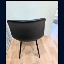 Black Chair 