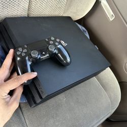 PS4 Plus 