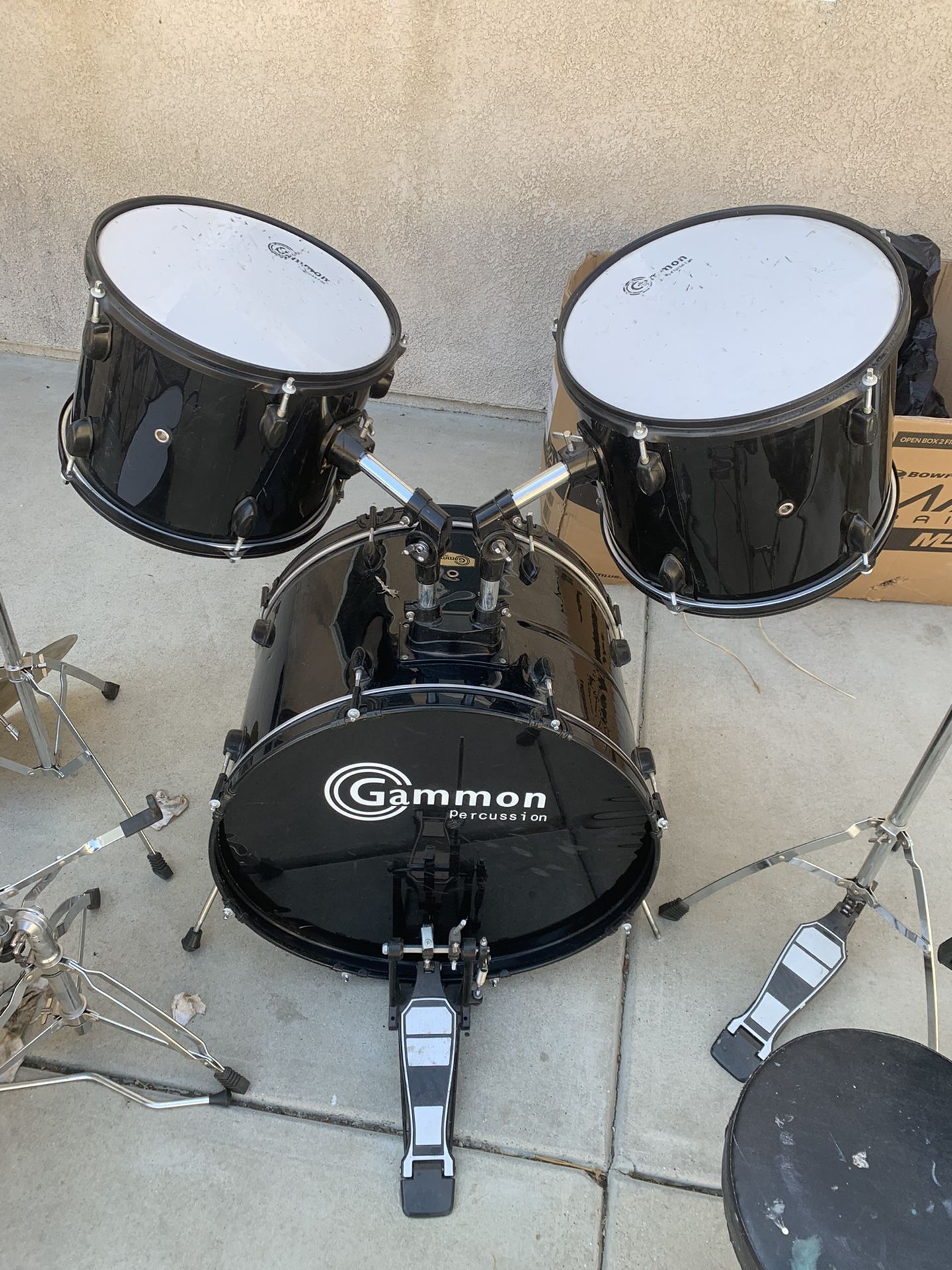 Gammon Percussion Piece Drum Set