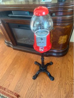 Gumball machine