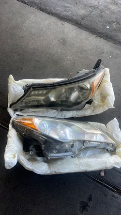 2014 Toyota Rav4 Front head lite assy.