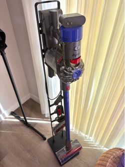 Dyson V7 Advanced Vacuum Cleaner