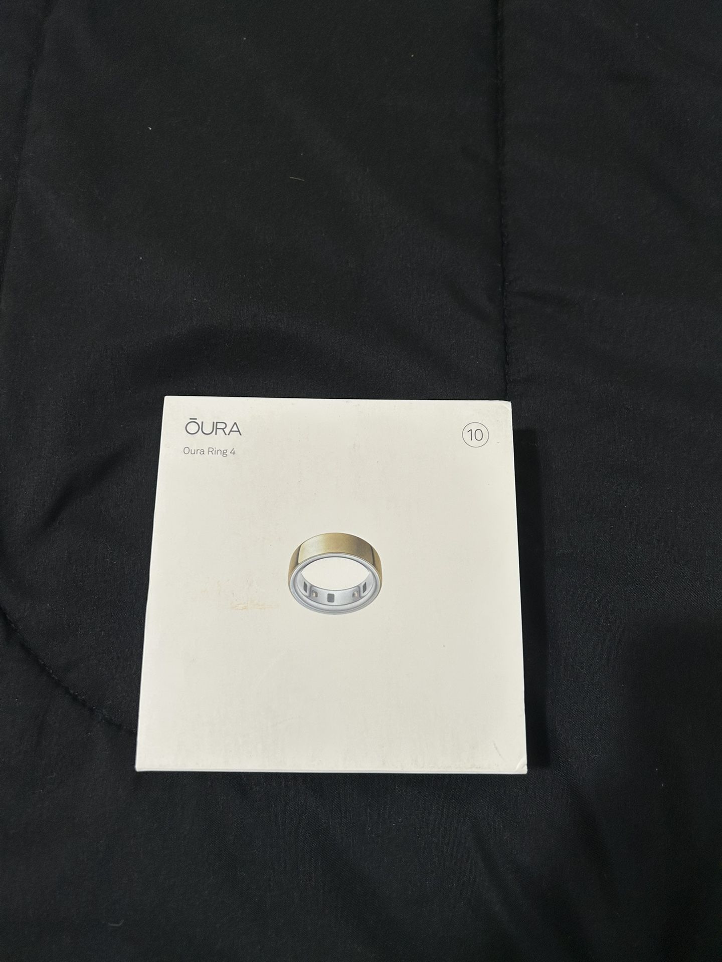 Oura Ring 4 (Gold SIZE 10)