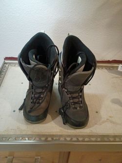 Ride Boot MFG Snowboard Boots Men's 9.5 US Flex 4